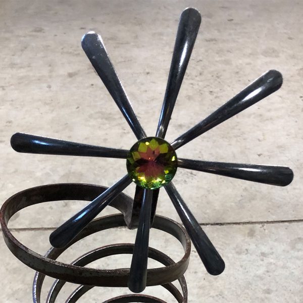 Metal Spring Flower - Image 2